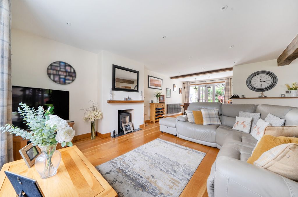 Property photo 2 of 14 1456267-6-69Fb804...