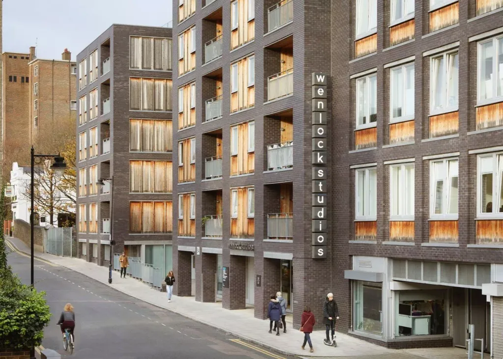 Property photo 1 of 7