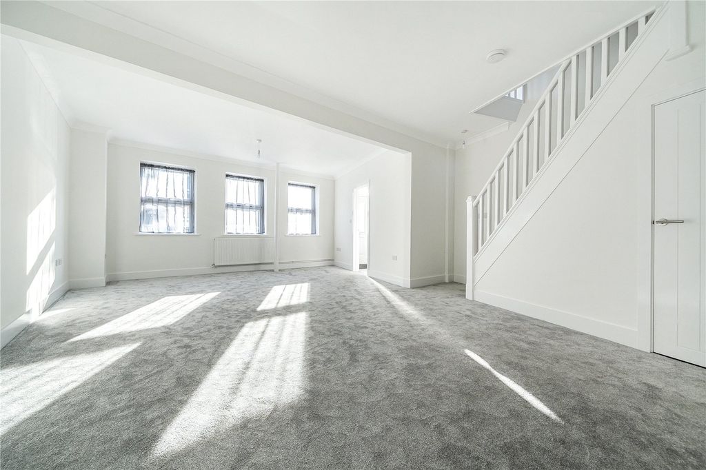 Property photo 1 of 23 Picture No. 09