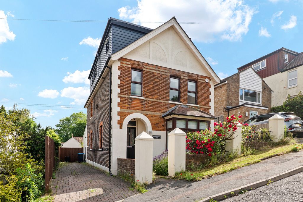 Property photo 1 of 21
