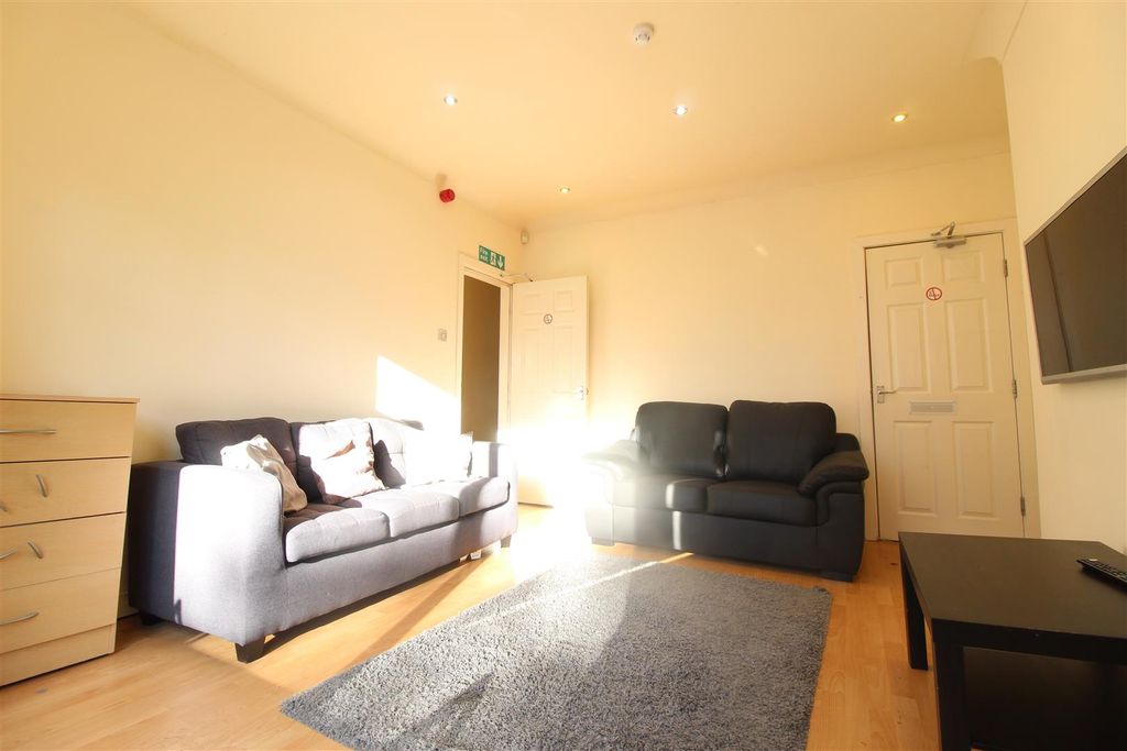 Property photo 3 of 17 Img_4176.Jpeg