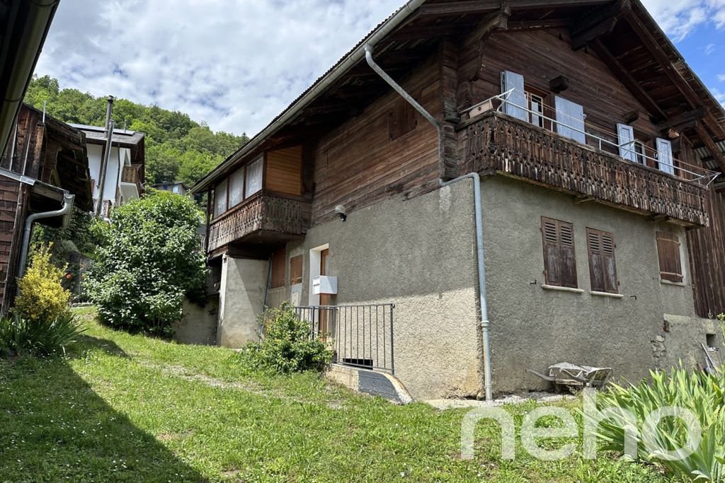 Property photo 3 of 13