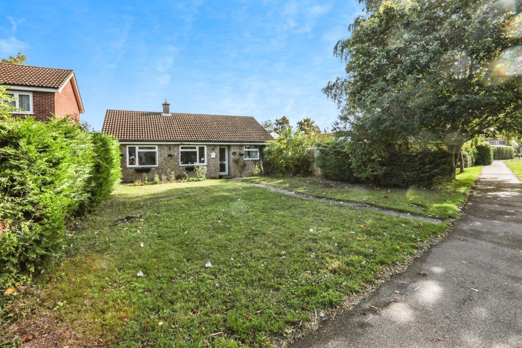Property photo 2 of 20