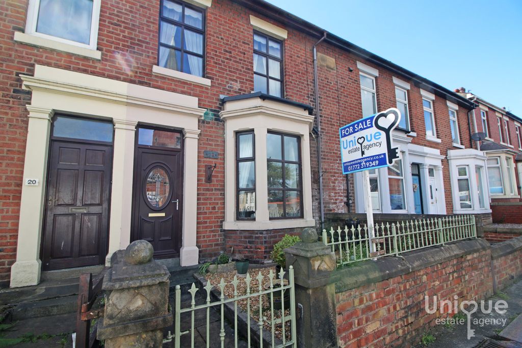 Property photo 1 of 19