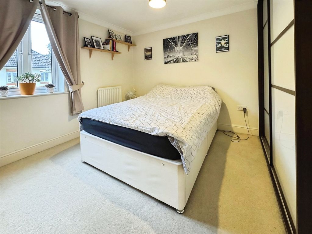 Property photo 2 of 5 Picture No. 14