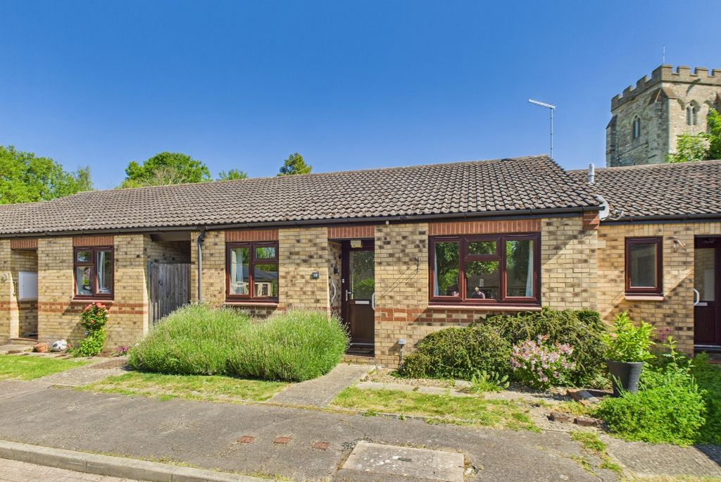 Property photo 1 of 11 Cam02519G0-Pr0276-Still002