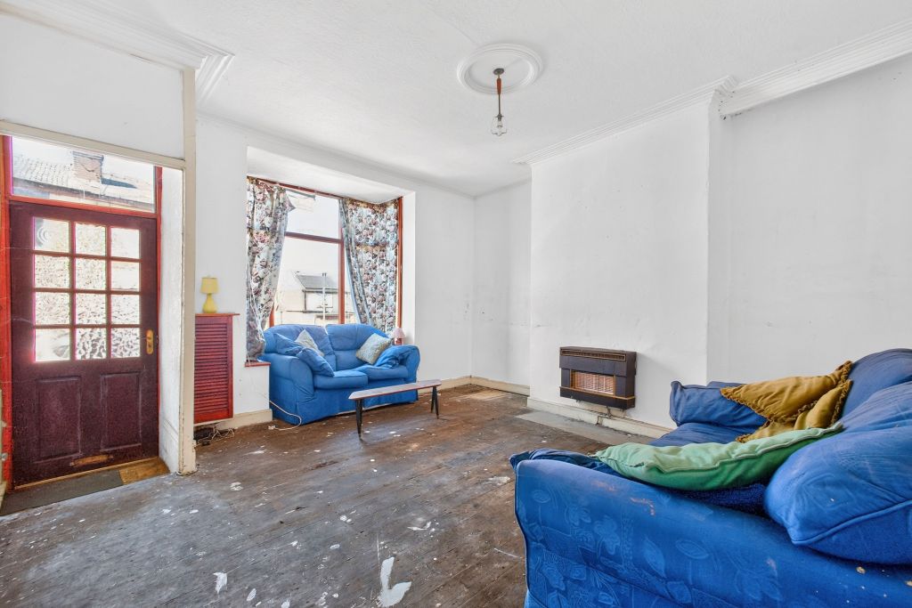 Property photo 3 of 13