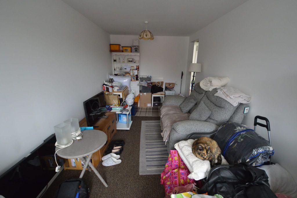 Property photo 3 of 5