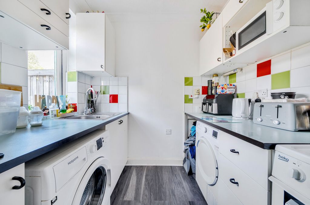Property photo 3 of 15 1-6A71Ec3E19958-1...