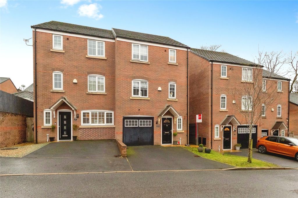 Property photo 3 of 33 Picture No. 22