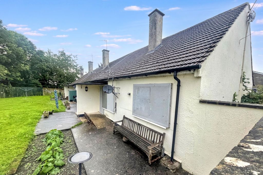 Property photo 1 of 12 8 Little Englands, Chippenham, Wiltshire, Sn15 3Dp