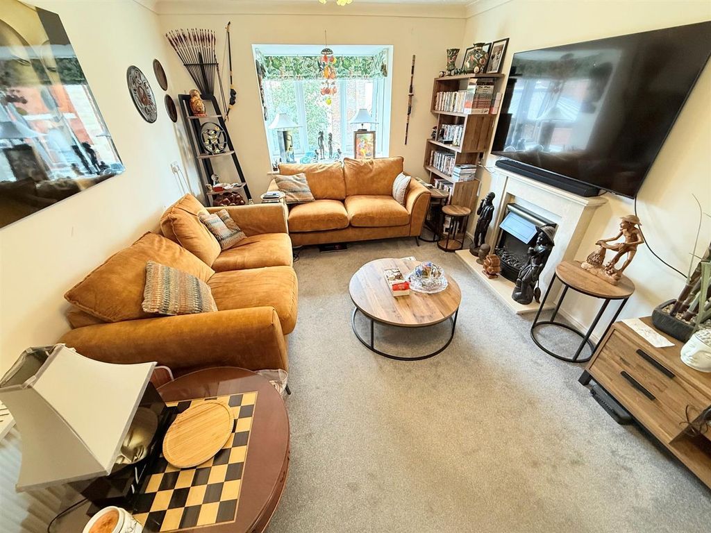 Property photo 2 of 8 Living Room
