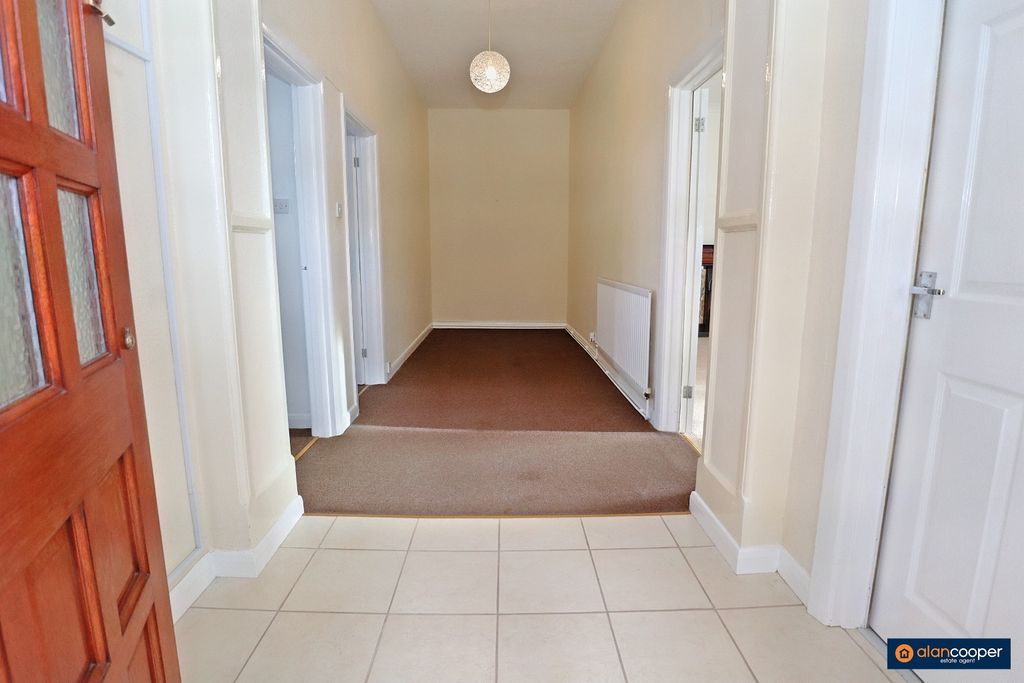 Property photo 2 of 19 2802563