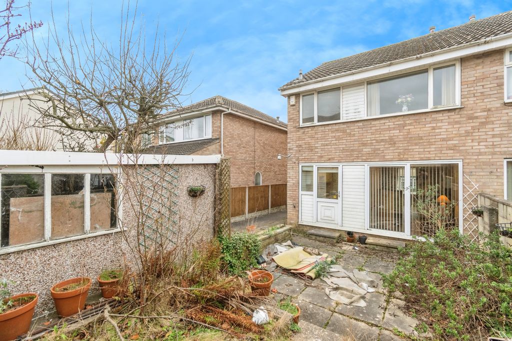 Property photo 2 of 15