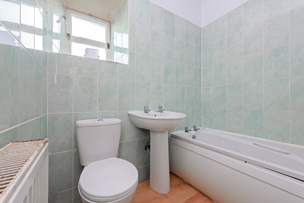 Additional image 25 of 3 bed flat for saleMain Street, Argyll And Bute, Campbeltown PA28