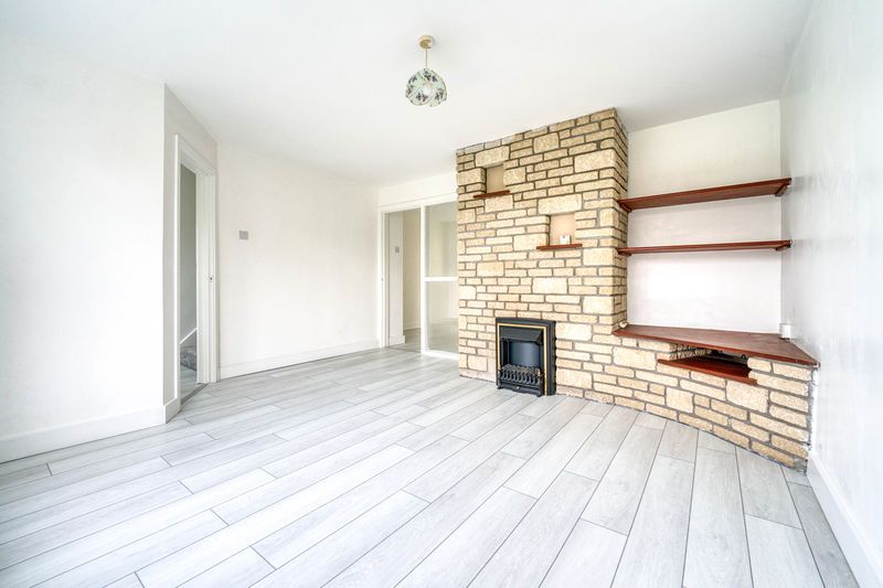 Property photo 2 of 17 Photo 11