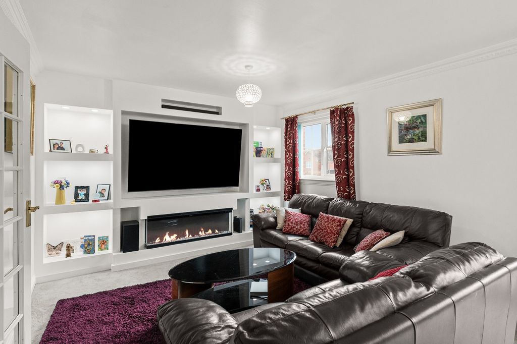 Property photo 2 of 26 4651215