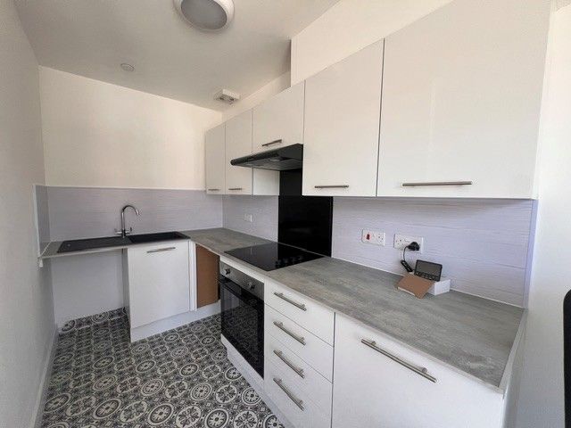 Property photo 1 of 6 Kitchen