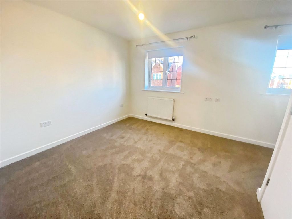 Property photo 3 of 11 Bedroom