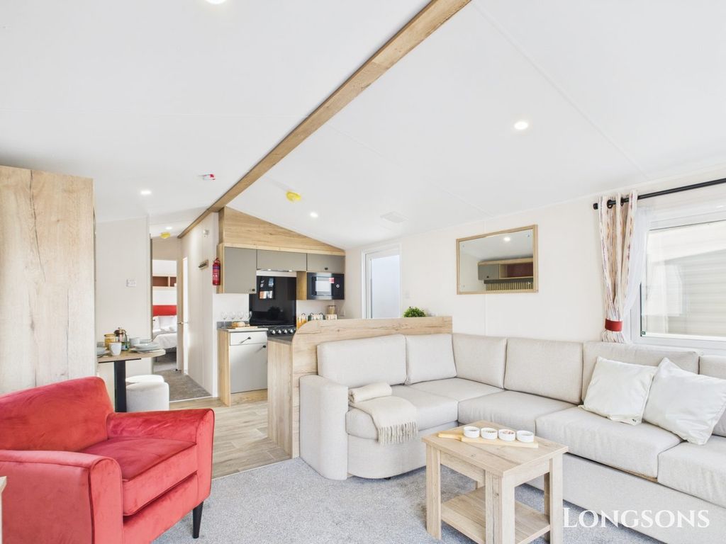 Property photo 1 of 17 Cam02173G0 Pr0276 Still007