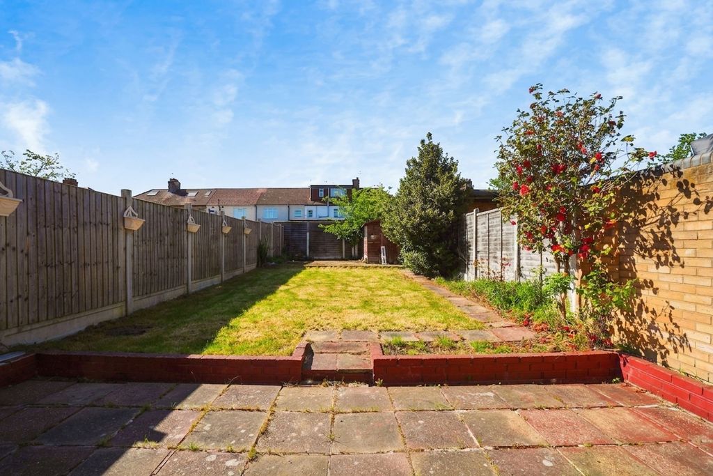 Property photo 3 of 16