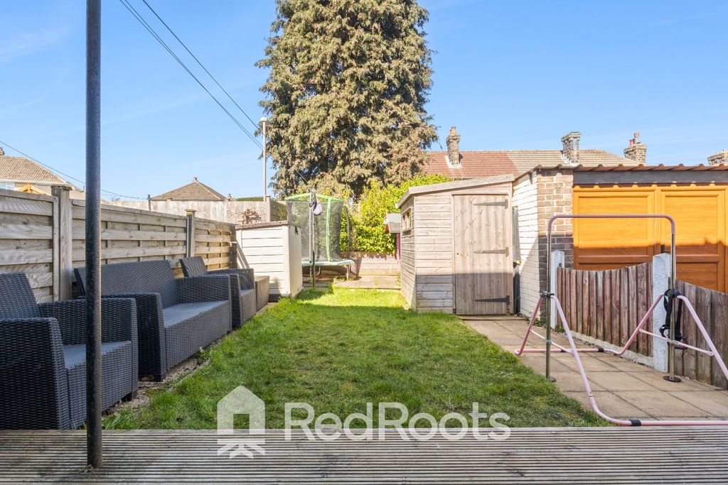 Property photo 2 of 23 4041013