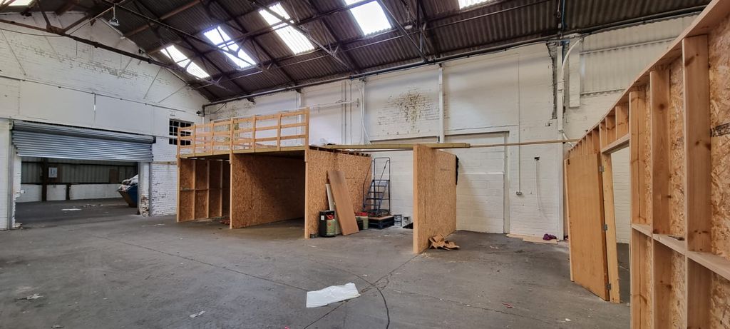 Property photo 2 of 6