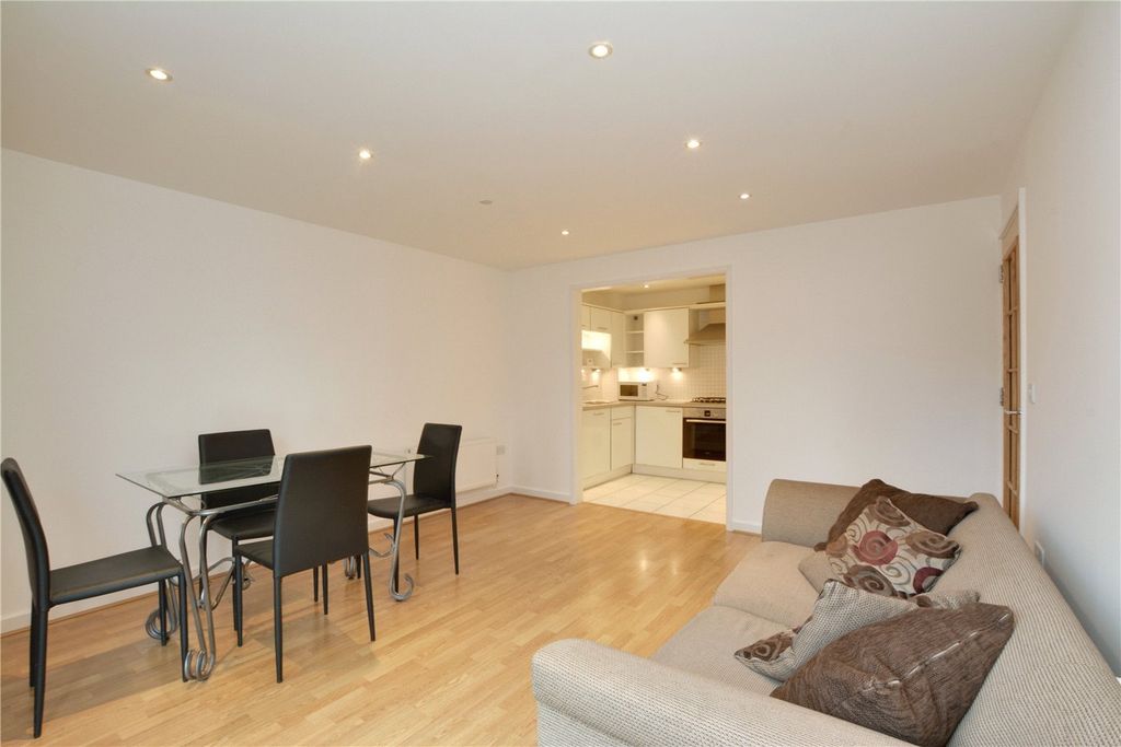 Property photo 3 of 19 Picture No. 12