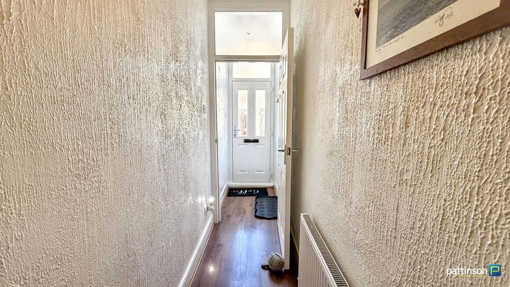 Property photo 2 of 26