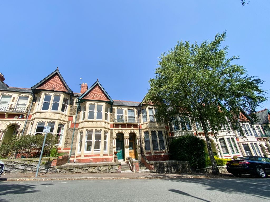 Property photo 1 of 12
