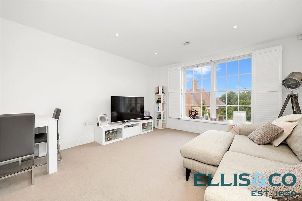 Property photo 3 of 16 Picture No. 61