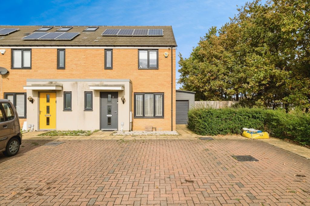 Property photo 1 of 17 Front