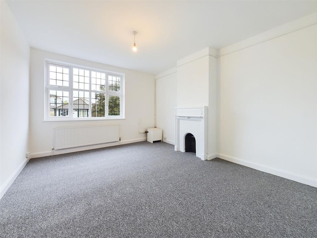 Property photo 1 of 7 Cam03510G0-Pr0193-Still004.Jpg
