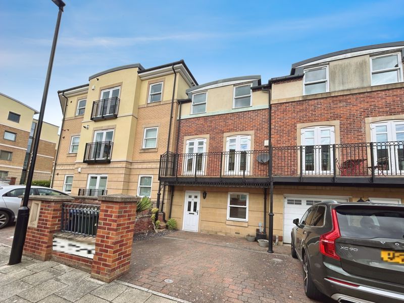 Property photo 2 of 14 Photo 8