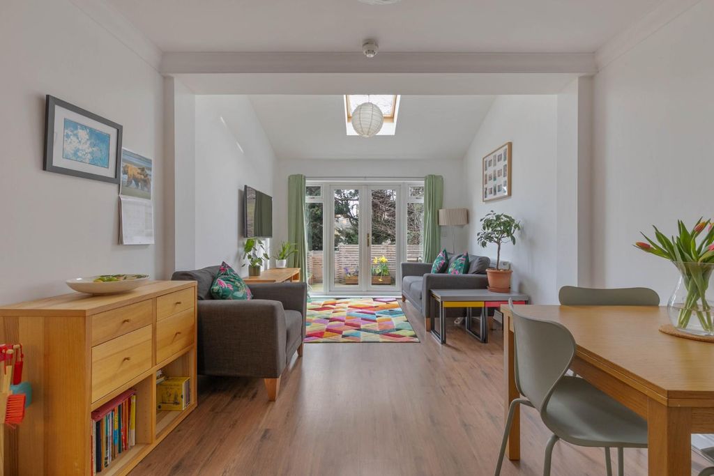 Property photo 1 of 15 58 St Germans Road, Se23 - 4.Jpg