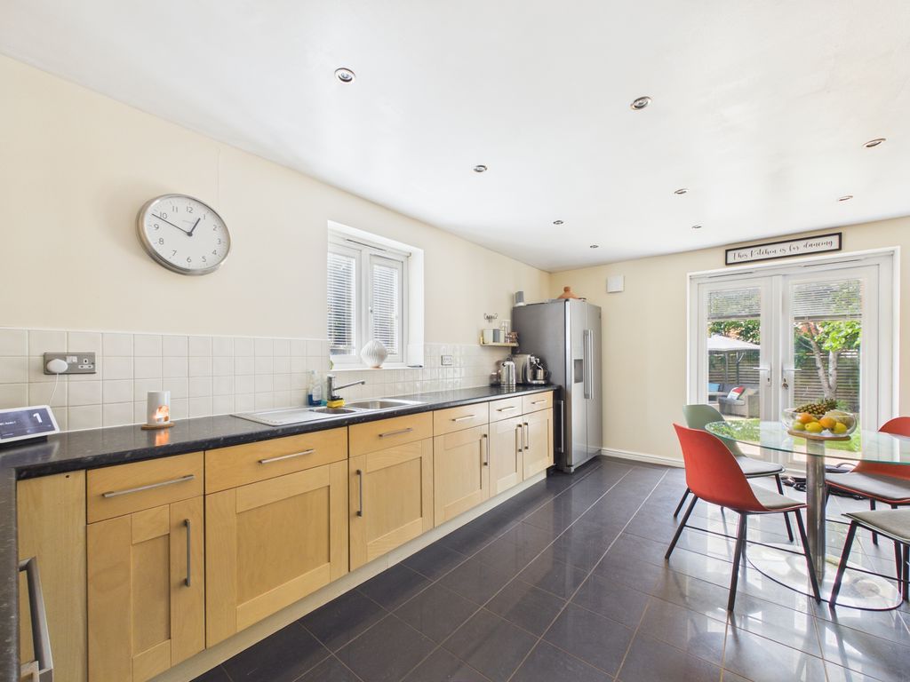 Property photo 2 of 17 Kitchen/Diner