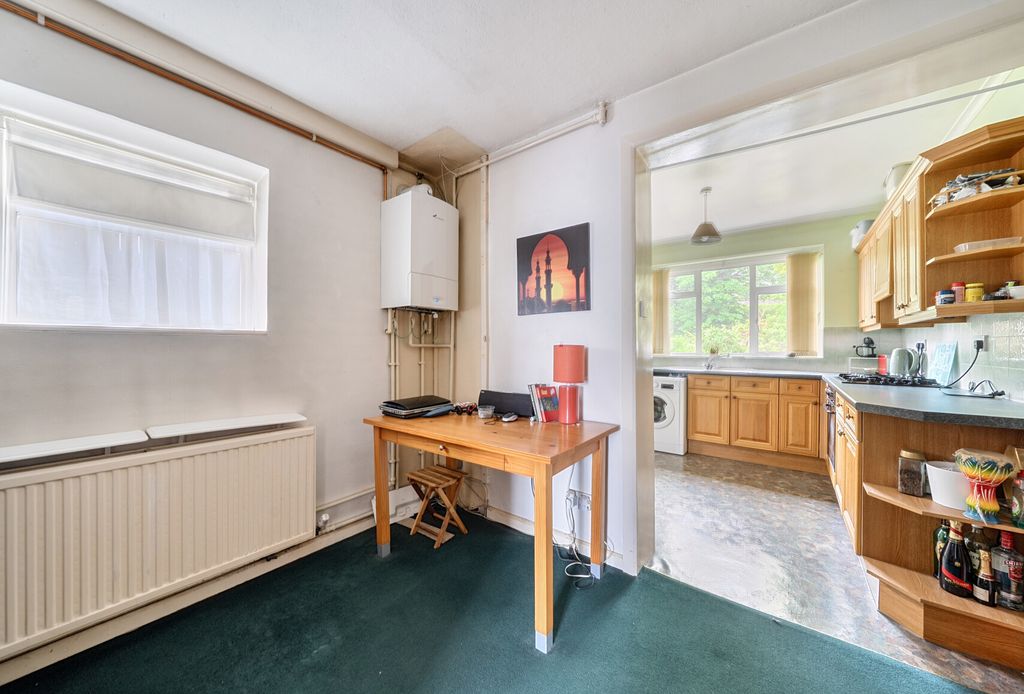 Property photo 3 of 21 1457367-16-6A01cd...
