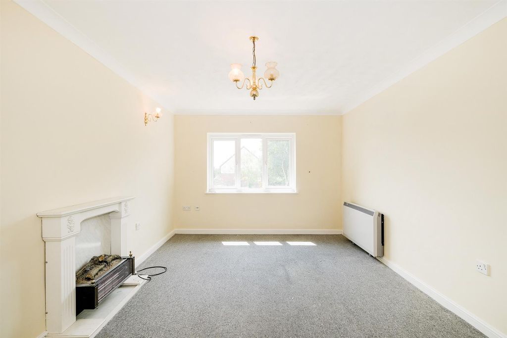 Property photo 2 of 19 2