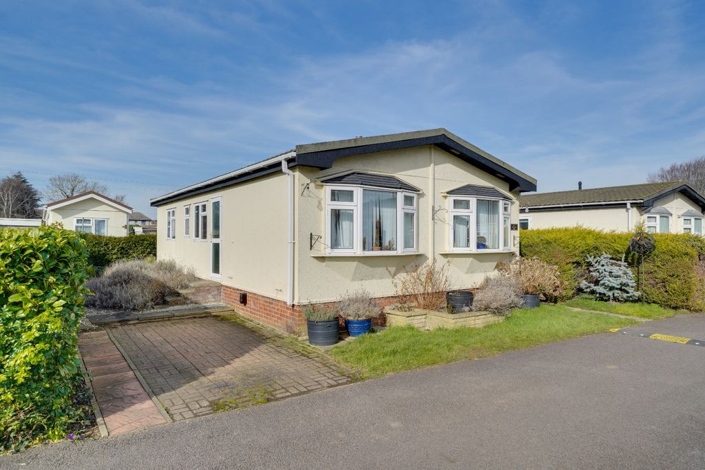 Property photo 1 of 9 4007671