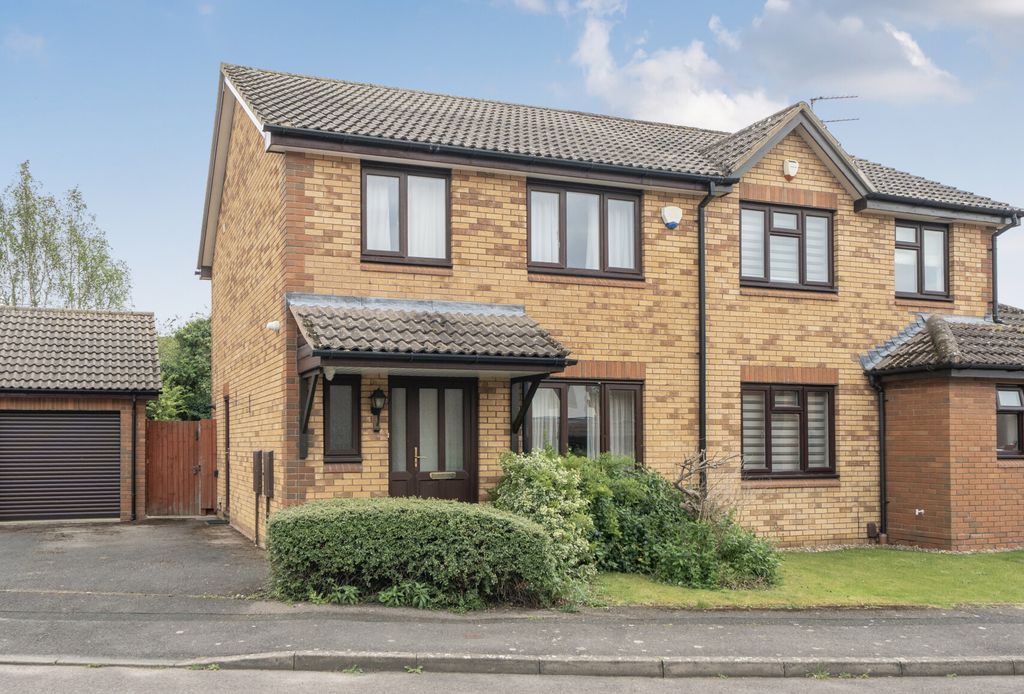 Property photo 1 of 12 1447779-1-69F0B49...