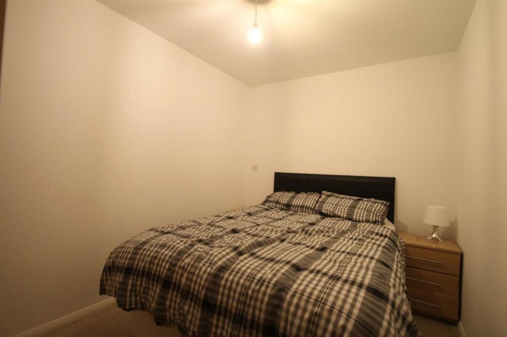 Property photo 3 of 4 Bedroom