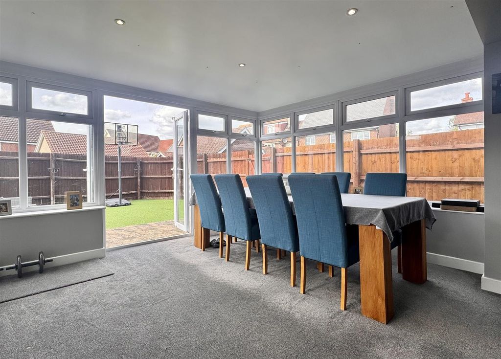 Property photo 3 of 22 Tempimagebnezzw.Jpg