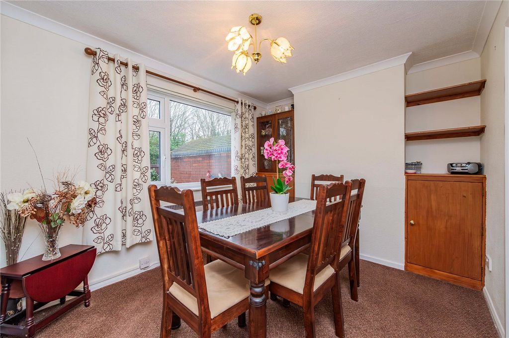 Property photo 3 of 38 Picture No. 26