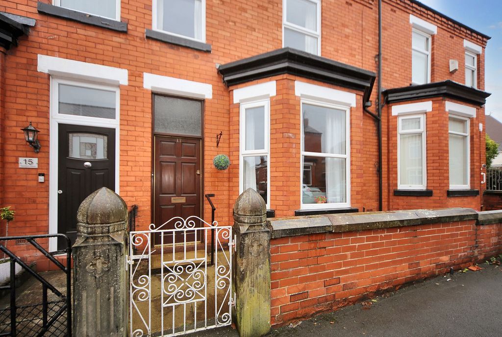 Property photo 1 of 24