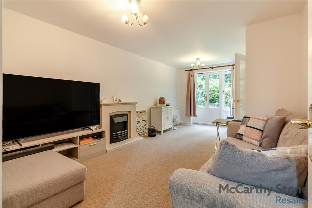 Property photo 3 of 20 8664096-Interior07.Jpg