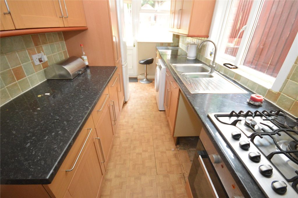 Property photo 3 of 11 Picture No. 15