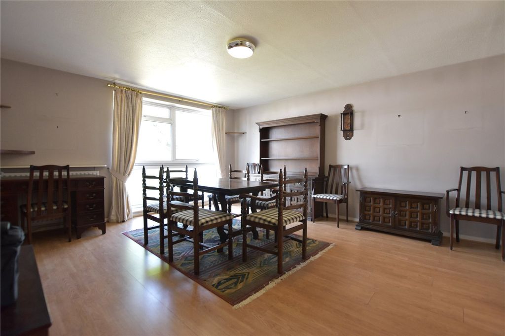 Property photo 2 of 11 Picture No. 02