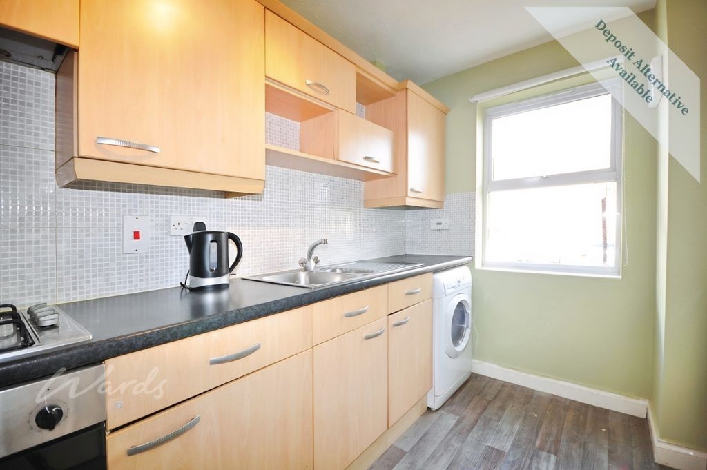 Property photo 3 of 10 Mark Kitchen 1