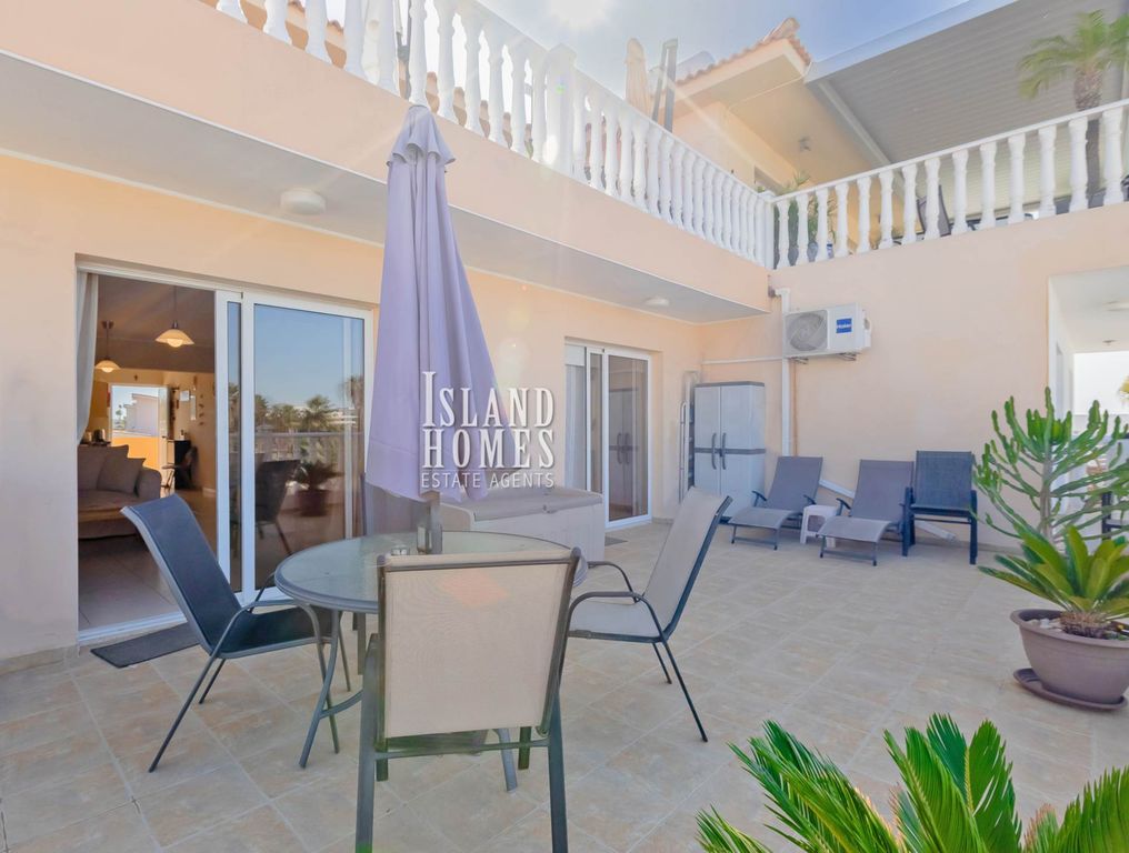 Property photo 1 of 24