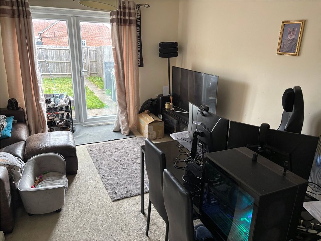 Property photo 2 of 11 Picture No. 09